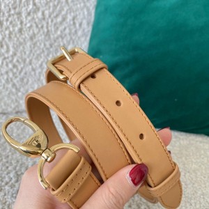Christian Dior Lady Dior Bag Medium 24cm Gold Hardware Natural Raffia/Calfskin Leather Spring/Summer 2022 Collection - Image 5