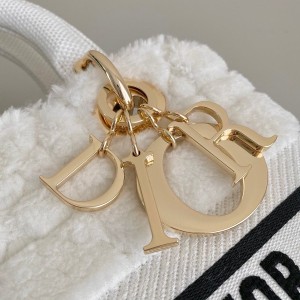 Christian Dior Lady Dior Bag Medium 24cm Gold Hardware Sheepskin Fur/Calfskin Leather Fall/Winter 2022 Collection - Image 4