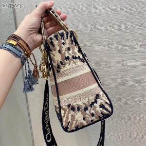 Christian Dior Lady Dior D-Lite Tie & Dior Bag 24cm with Gold Hardware Embroidery Canvas Spring/Summer 2021 Collection - Image 7