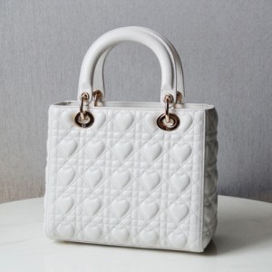 Christian Dior Lady Dior Dioramour Bag 24cm with Lacquer Hardware Lambskin Leather Fall/Winter 2021 Collection - Image 5