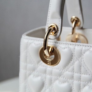 Christian Dior Lady Dior Dioramour Bag 24cm with Lacquer Hardware Lambskin Leather Fall/Winter 2021 Collection - Image 6