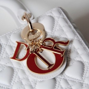 Christian Dior Lady Dior Dioramour Bag 24cm with Lacquer Hardware Lambskin Leather Fall/Winter 2021 Collection - Image 8