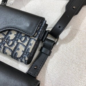 Christian Dior Mens Messenger Bag 20cm Oblique Embroidered Canvas Fall/Winter 2020 Collection - Image 5