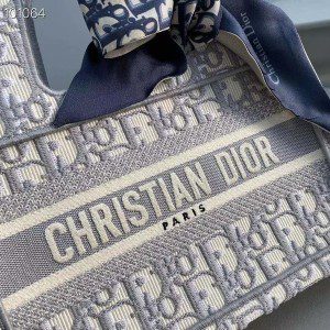 Christian Dior Mini Book Tote Bag 22cm M928 Oblique Embroidered Canvas Fall/Winter 2022 Collection - Image 5