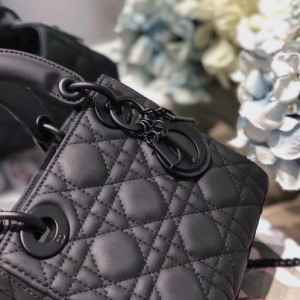 Christian Dior Mini Lady Dior Bag 18cm with Chain Matte Hardware Lambskin Leather Fall/Winter 2020 Collection - Image 3