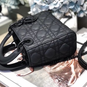 Christian Dior Mini Lady Dior Bag 18cm with Chain Matte Hardware Lambskin Leather Fall/Winter 2020 Collection - Image 5