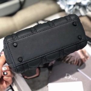 Christian Dior Mini Lady Dior Bag 18cm with Chain Matte Hardware Lambskin Leather Fall/Winter 2020 Collection - Image 7