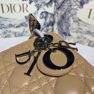 Christian Dior Mini Lady Dior Bag 18cm with Chain and Embellished Bag Strap Silver Hardware Lambskin Leather Spring/Summer 2020 Collection - Image 4