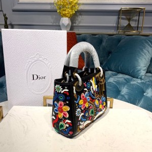 Christian Dior Mini Lady Dior Floral Bead Embroidered Bag 18cm with Chain Silver Hardware Lambskin Leather Spring/Summer 2020 Collection - Image 3