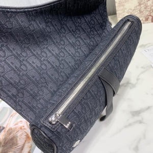 Christian Dior Oblique Crossbody Bag 28cm 9032 Spring/Summer 2022 Collection - Image 8