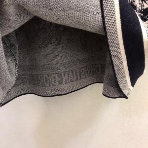 Christian Dior Toile De Jouy Tropicalia Print Wool Sweater Fall/Winter 2021 Collection - Image 9