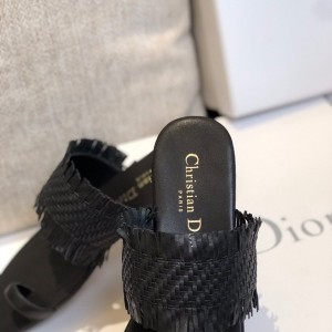 Christian Dior Woven Sandal Calfskin Leather Spring/Summer 2020 Collection - Image 7