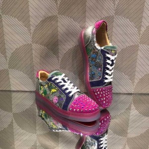 Christian Louboutin Lou Spike Low-Top Mens Sneakers Calfskin Leather Fall/Winter 2021 Collection - Image 4