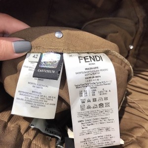 Fendi Paperbag Shorts Women Fall/Winter 2020 Collection - Image 4