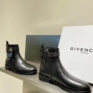Givenchy Chelsea Ankle Boots Calfskin Leather Fall/Winter 2021 Collection - Image 7