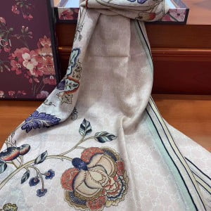 Gucci Floral Jacquard Cashmere Scarf 200cm Fall/Winter 2019 Collection - Image 7