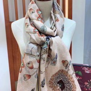 Gucci Floral Jacquard Cashmere Scarf 200cm Fall/Winter 2019 Collection - Image 9