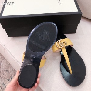 Gucci GG Thong Sandals Calfskin Leather Fall/Winter 2021 Collection - Image 4