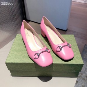 Gucci Horsebit Chain Pumps Calfskin Leather Fall/Winter 2021 Collection - Image 6