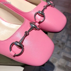 Gucci Horsebit Chain Pumps Calfskin Leather Fall/Winter 2021 Collection - Image 8