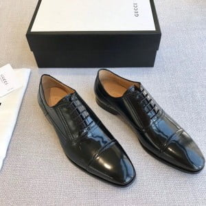 Gucci Lace Up Mens Dress Shoes Patent Calfskin Leather Spring/Summer 2020 Collection - Image 5