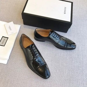 Gucci Lace Up Mens Dress Shoes Patent Calfskin Leather Spring/Summer 2020 Collection - Image 6
