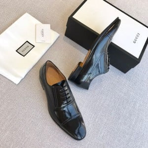 Gucci Lace Up Mens Dress Shoes Patent Calfskin Leather Spring/Summer 2020 Collection - Image 8