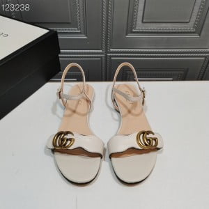 Gucci Marmont Flat Sandals Calfskin Leather Fall/Winter 2020 Collection - Image 4
