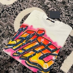 Louis Vuitton Graffiti T-Shirt Spring/Summer 2022 Collection - Image 8