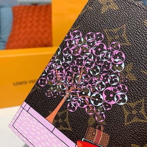 Louis Vuitton Passport Cover 15cm Monogram Canvas Fall/Winter 2018 Collection M63486 - Image 7