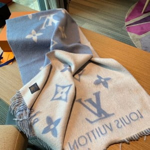 Louis Vuitton Reykjavik Cashmere Shawl Scarf 190cm Fall/Winter 2020 Collection - Image 5