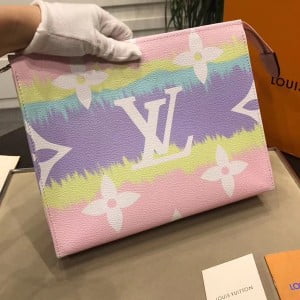 Louis Vuitton Toiletry Pochette 25cm Monogram Giant Canvas Spring/Summer 2020 Collection M69137 - Image 4