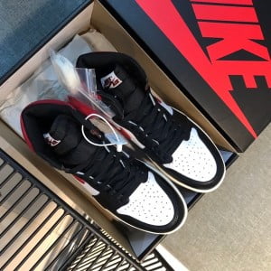 Nike Air Jordan 1 Retro AJ1 x Off White Mens Sneakers - Image 5