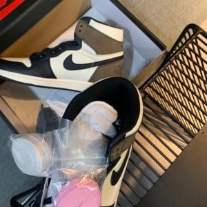 Nike Air Jordan 1 Retro Banned GS Mens Sneakers - Image 8