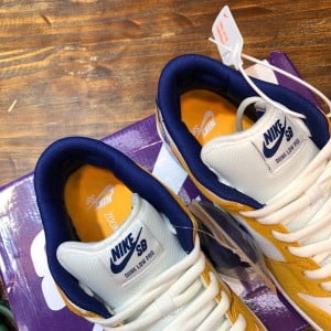 Nike SB Dunk Low Top Sneakers Suede/Calfskin Leather Spring/Summer 2022 Collection - Image 4