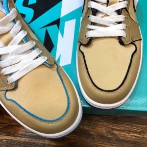 Nike SB Dunk Low Top Sneakers Suede/Calfskin Leather Spring/Summer 2022 Collection - Image 5