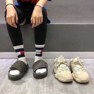 Yeezy Velcro Nylon Padded Slippers Spring/Summer 2020 Collection - Image 8